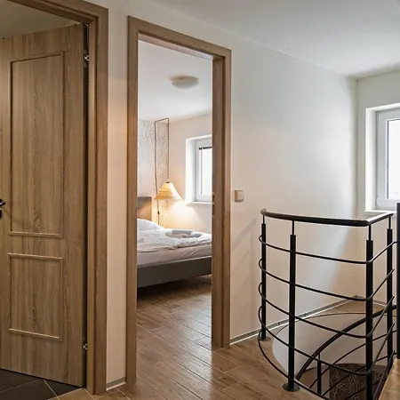 Ruprecht Apartment *